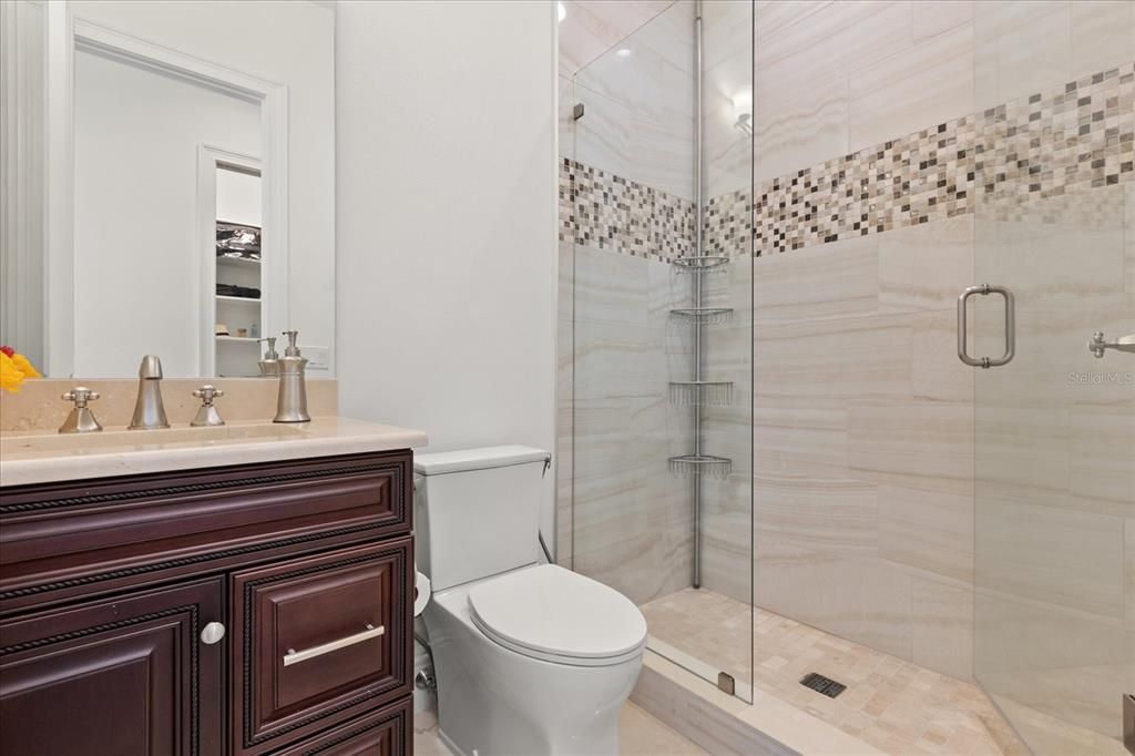 En Venta: $4,899,000 (7 camas, 10 baños, 5935 Pies cuadrados)