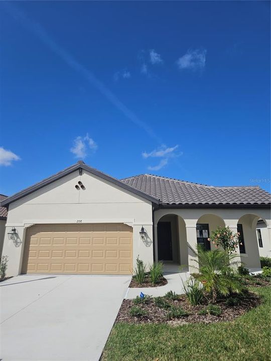Recently Sold: $608,365 (3 beds, 2 baths, 2235 Square Feet)