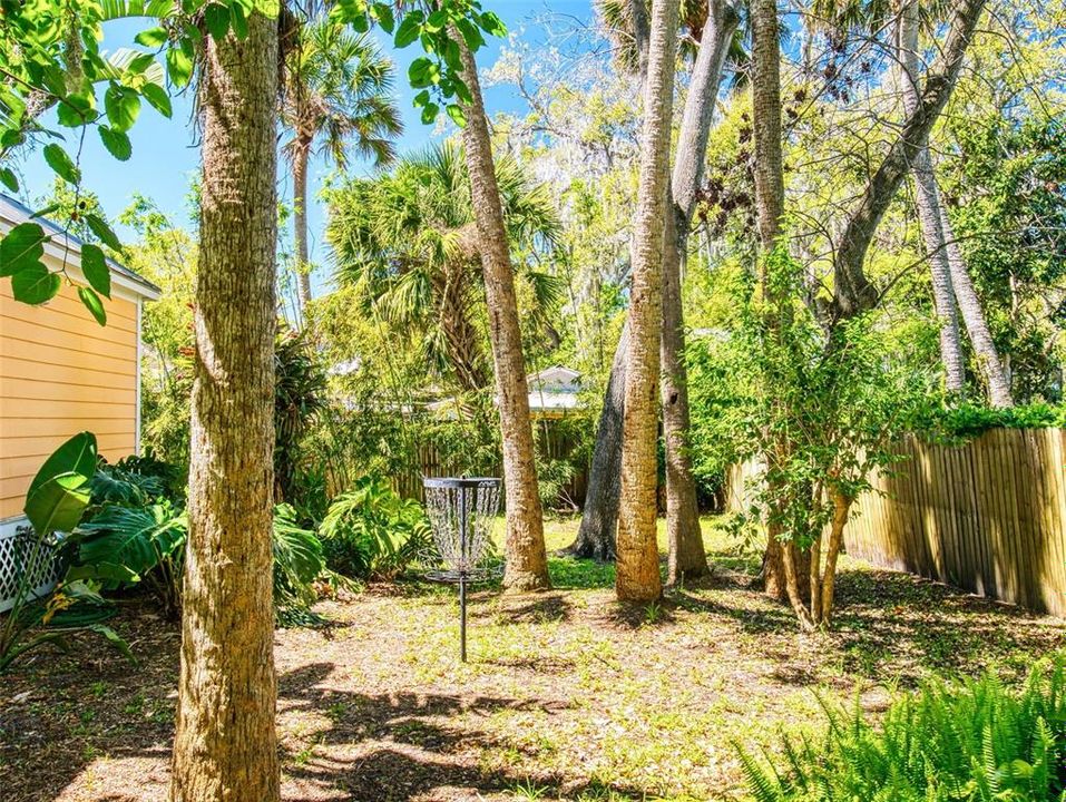 Active With Contract: $899,000 (4 beds, 4 baths, 2360 Square Feet)