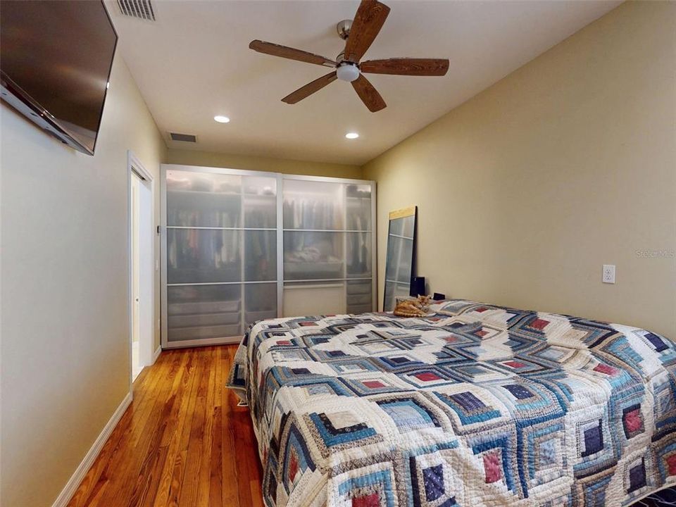 Active With Contract: $899,000 (4 beds, 4 baths, 2360 Square Feet)