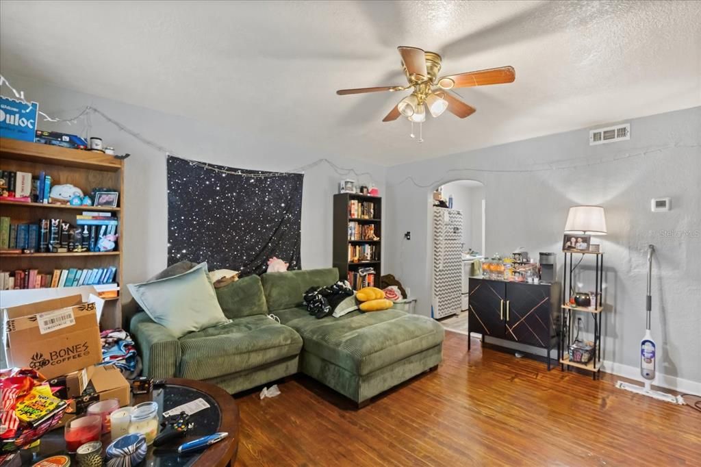 For Sale: $625,000 (3 beds, 0 baths, 1890 Square Feet)