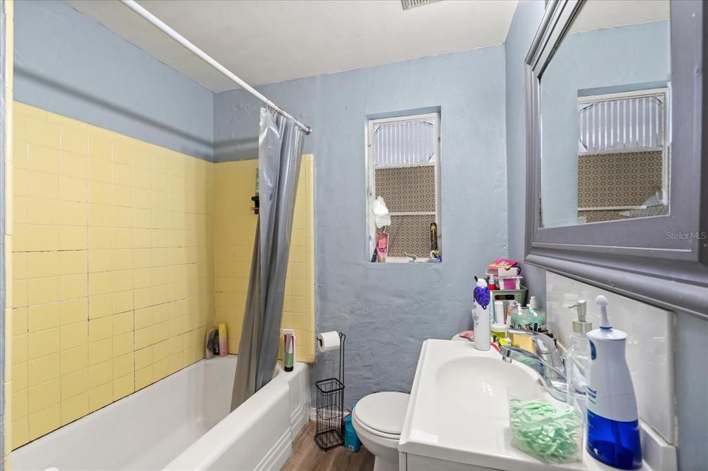 For Sale: $625,000 (3 beds, 0 baths, 1890 Square Feet)