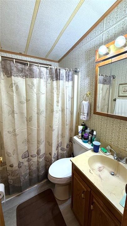 For Sale: $145,000 (1 beds, 1 baths, 409 Square Feet)