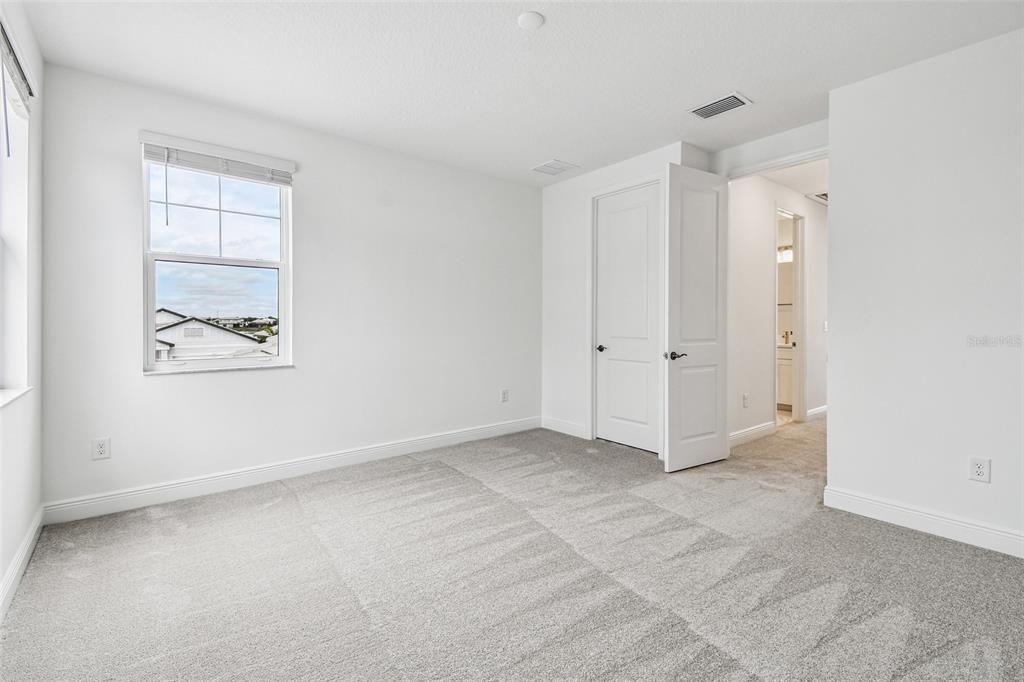 Active With Contract: $739,999 (4 beds, 4 baths, 2945 Square Feet)