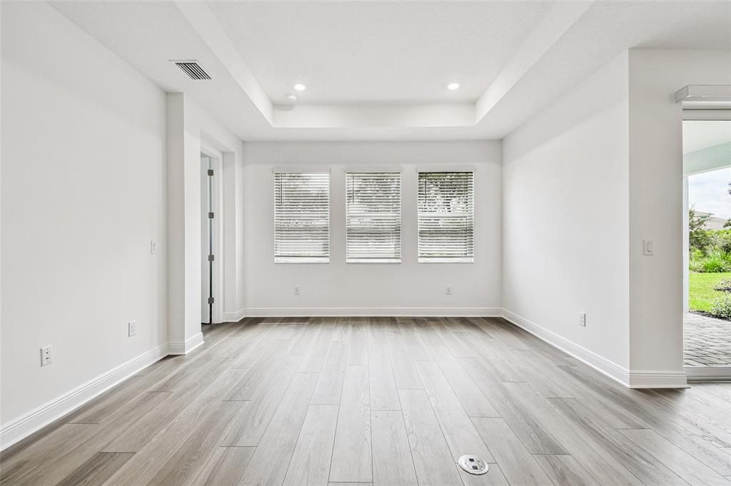 Active With Contract: $739,999 (4 beds, 4 baths, 2945 Square Feet)