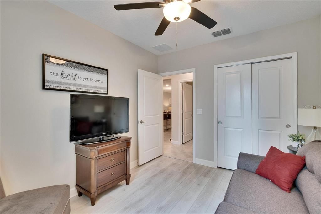 For Sale: $300,000 (2 beds, 2 baths, 1416 Square Feet)