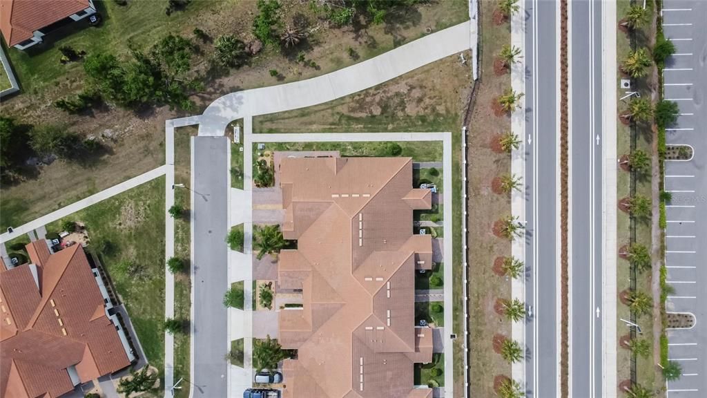 For Sale: $300,000 (2 beds, 2 baths, 1416 Square Feet)