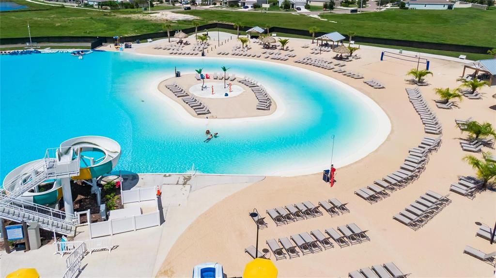 For Sale: $300,000 (2 beds, 2 baths, 1416 Square Feet)