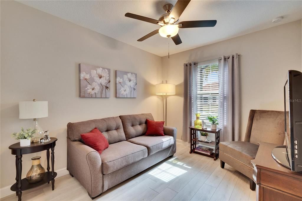 For Sale: $300,000 (2 beds, 2 baths, 1416 Square Feet)