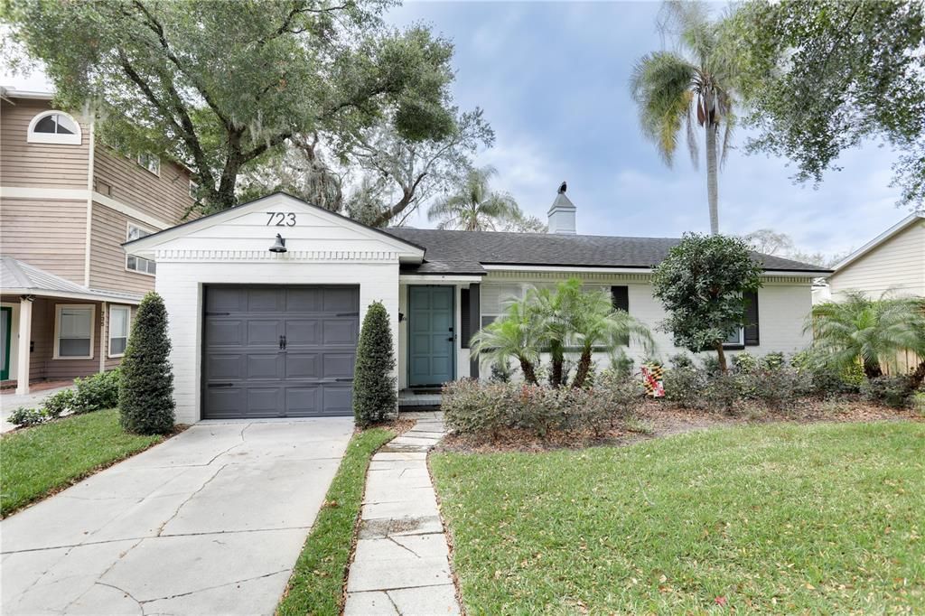 Recently Rented: $3,295 (2 beds, 1 baths, 1260 Square Feet)