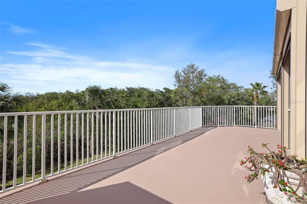 合同活跃: $443,500 (3 贝兹, 2 浴室, 1801 平方英尺)