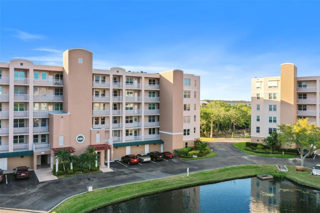 合同活跃: $443,500 (3 贝兹, 2 浴室, 1801 平方英尺)