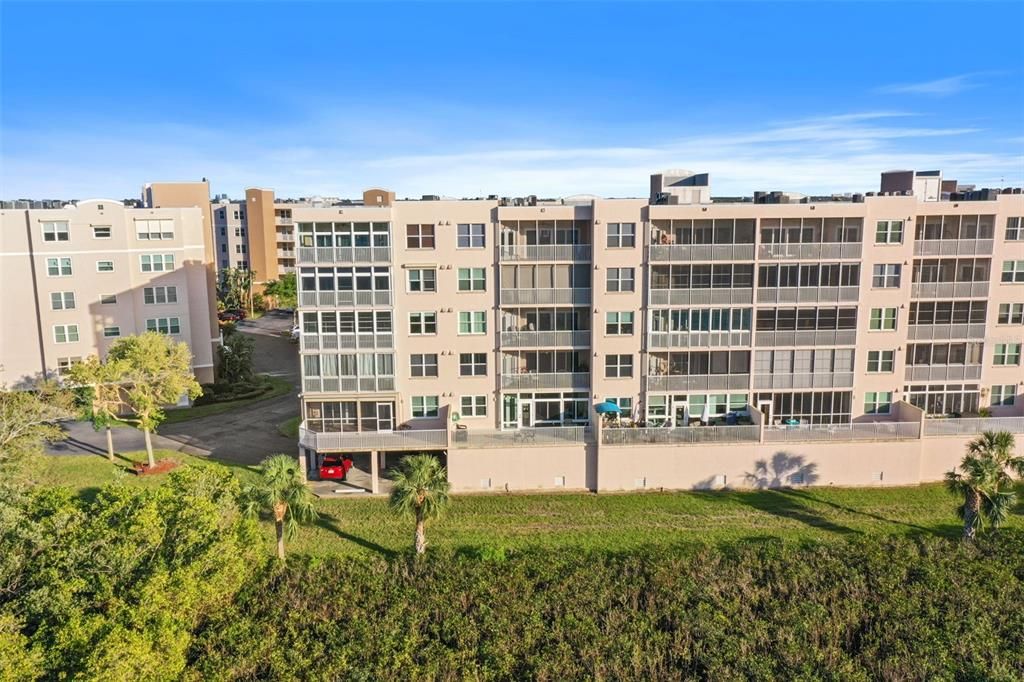 合同活跃: $443,500 (3 贝兹, 2 浴室, 1801 平方英尺)