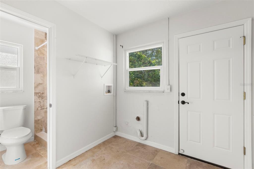 For Sale: $424,900 (3 beds, 2 baths, 1471 Square Feet)