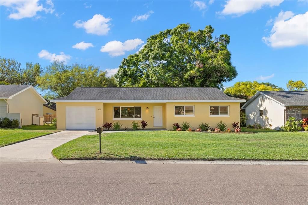 For Sale: $424,900 (3 beds, 2 baths, 1471 Square Feet)