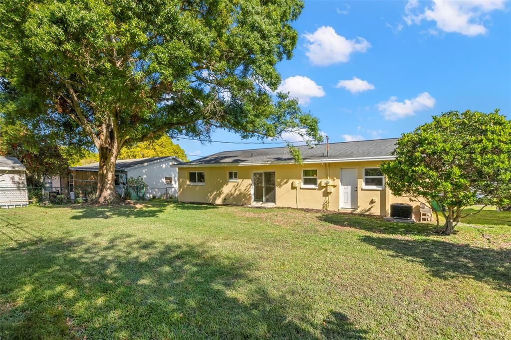 For Sale: $424,900 (3 beds, 2 baths, 1471 Square Feet)