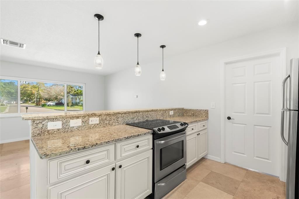 For Sale: $424,900 (3 beds, 2 baths, 1471 Square Feet)