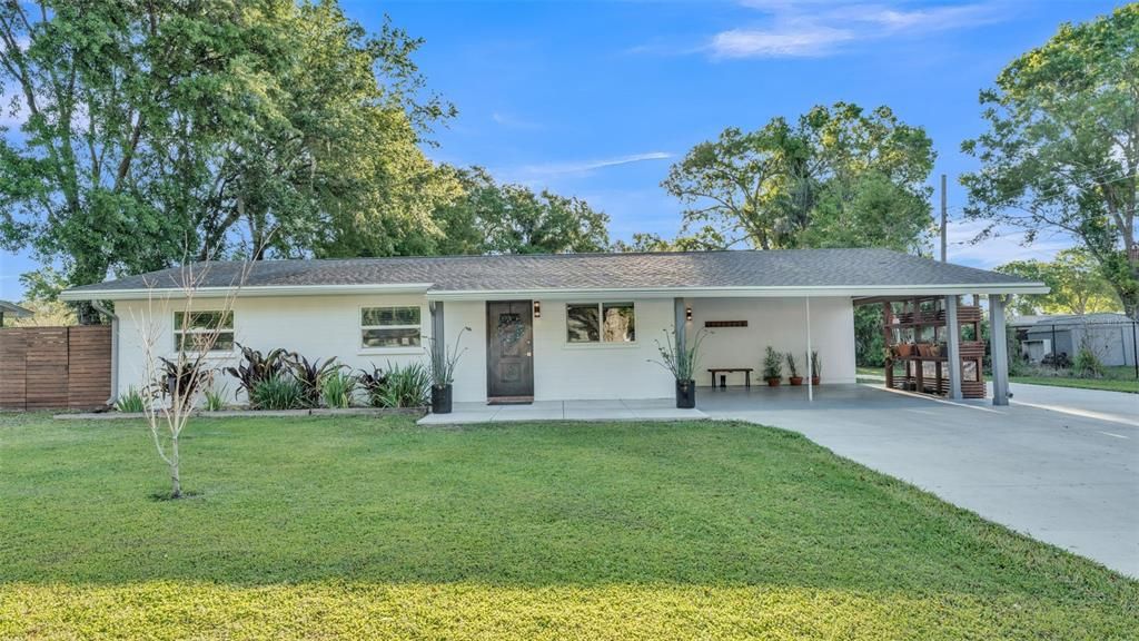 Vendido Recientemente: $345,000 (3 camas, 2 baños, 1811 Pies cuadrados)