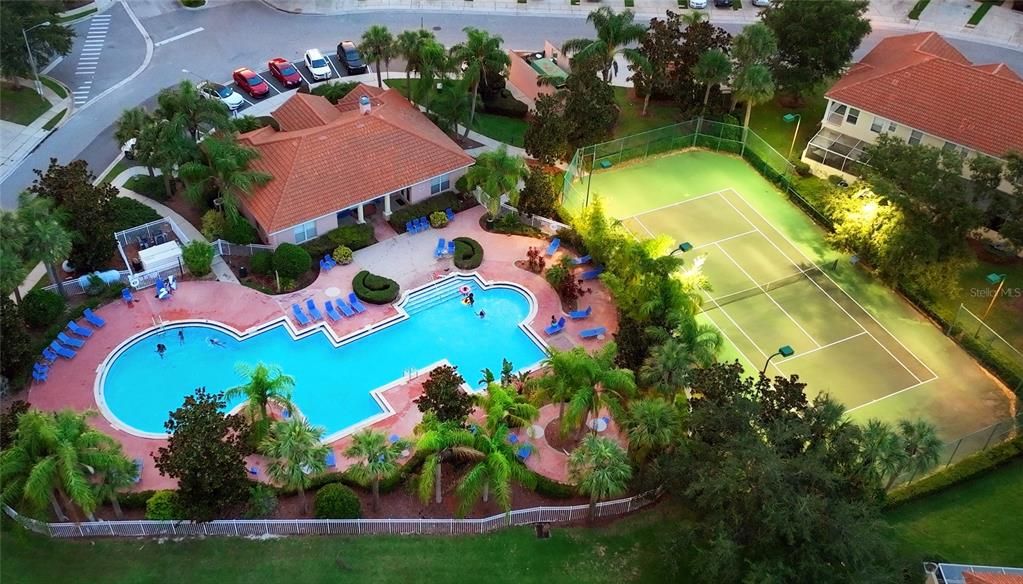 Activo con contrato: $327,000 (4 camas, 3 baños, 1642 Pies cuadrados)