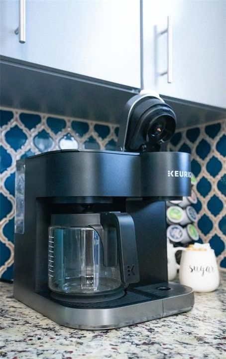 Activo con contrato: $327,000 (4 camas, 3 baños, 1642 Pies cuadrados)