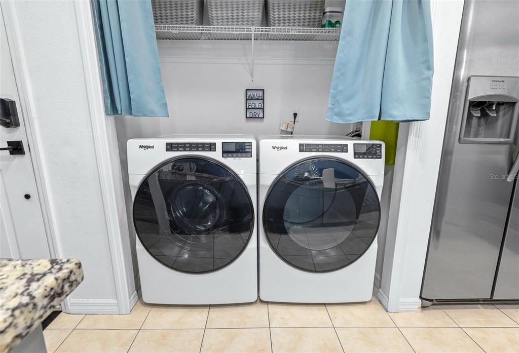 Activo con contrato: $327,000 (4 camas, 3 baños, 1642 Pies cuadrados)