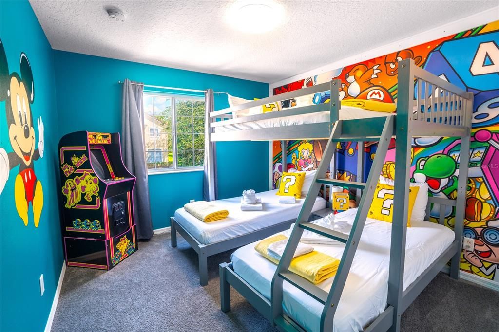 Activo con contrato: $327,000 (4 camas, 3 baños, 1642 Pies cuadrados)