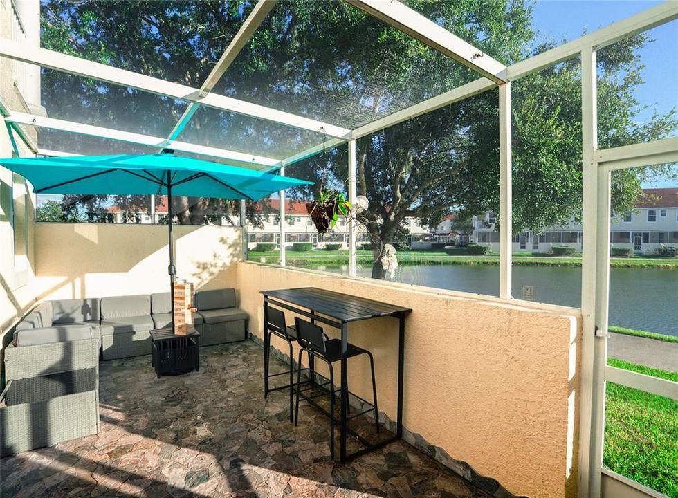 Activo con contrato: $327,000 (4 camas, 3 baños, 1642 Pies cuadrados)