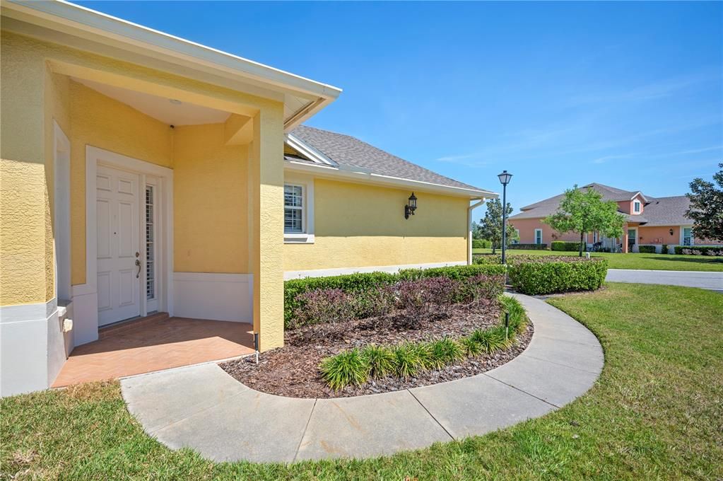 合同活跃: $320,000 (3 贝兹, 2 浴室, 1480 平方英尺)