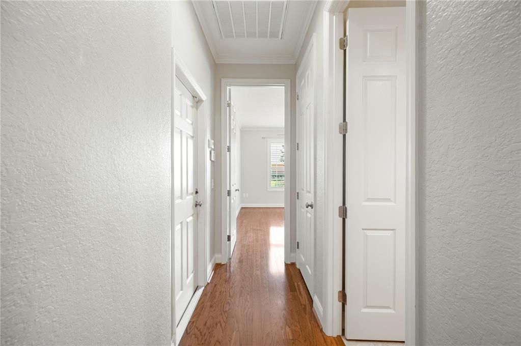 合同活跃: $320,000 (3 贝兹, 2 浴室, 1480 平方英尺)