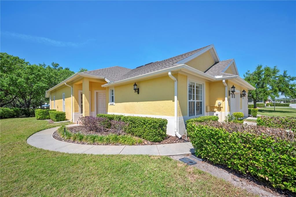 合同活跃: $320,000 (3 贝兹, 2 浴室, 1480 平方英尺)