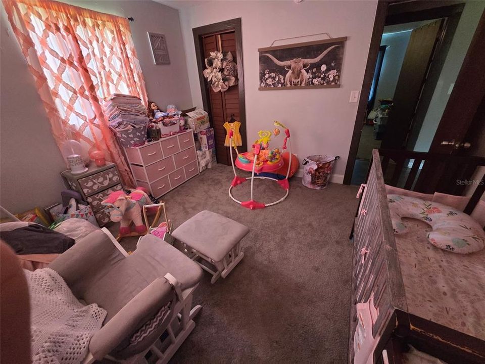 En Venta: $235,000 (3 camas, 2 baños, 1256 Pies cuadrados)