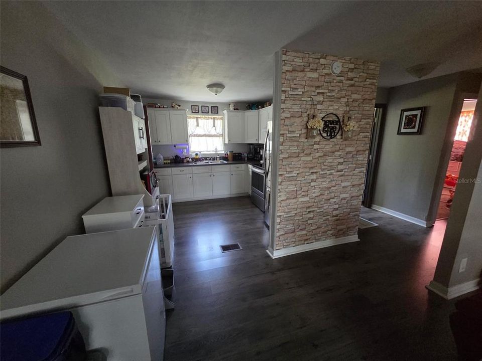 En Venta: $235,000 (3 camas, 2 baños, 1256 Pies cuadrados)