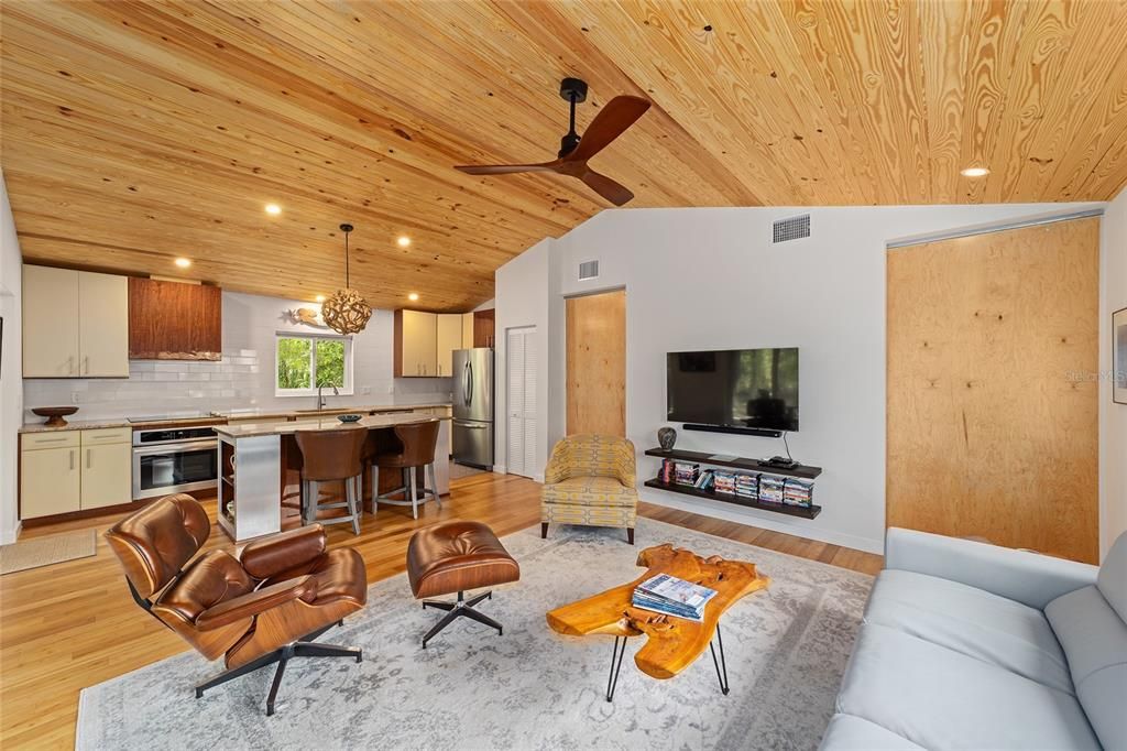 En Venta: $899,000 (2 camas, 1 baños, 1006 Pies cuadrados)