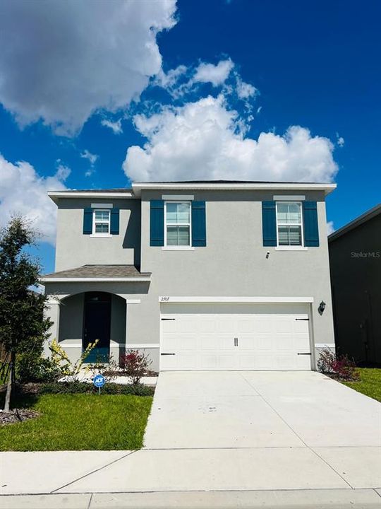 Recently Rented: $2,490 (5 beds, 3 baths, 2447 Square Feet)