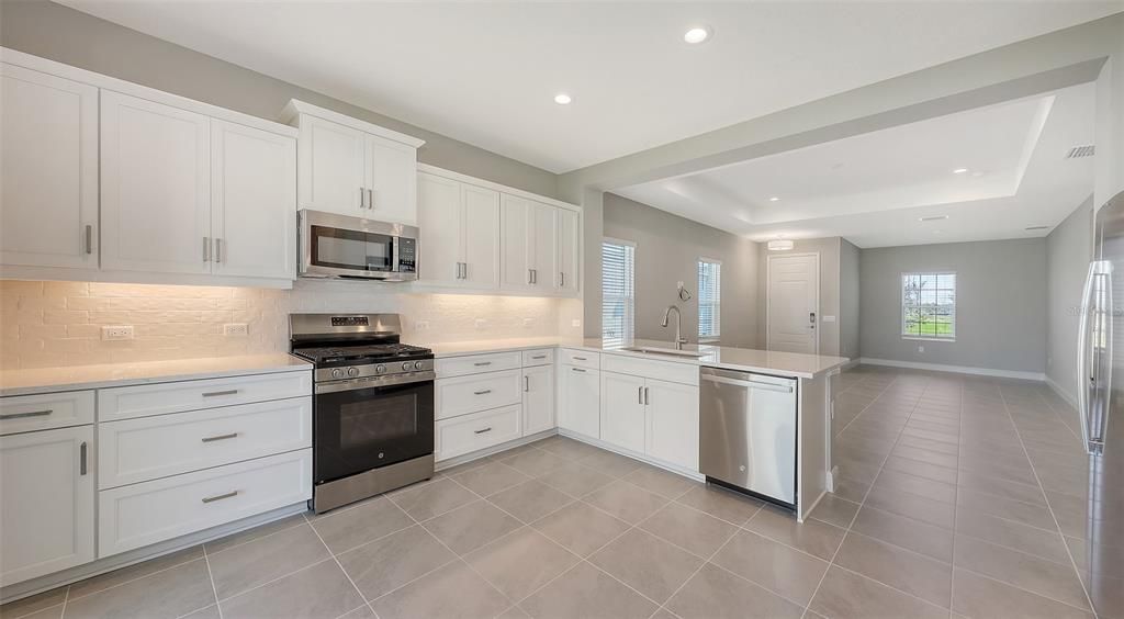 For Sale: $418,990 (3 beds, 2 baths, 1533 Square Feet)