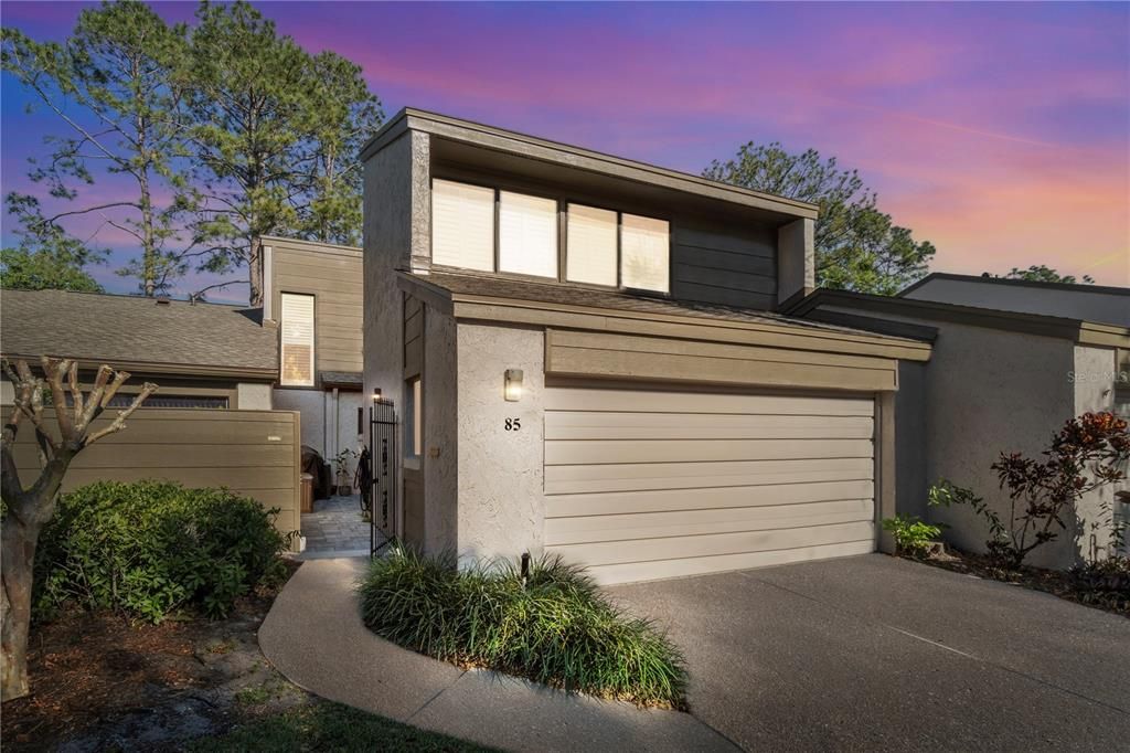 Recently Sold: $332,500 (2 beds, 2 baths, 1690 Square Feet)