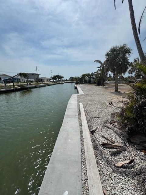 Active With Contract: $750,000 (0.16 acres)