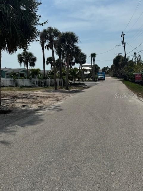 Active With Contract: $750,000 (0.16 acres)