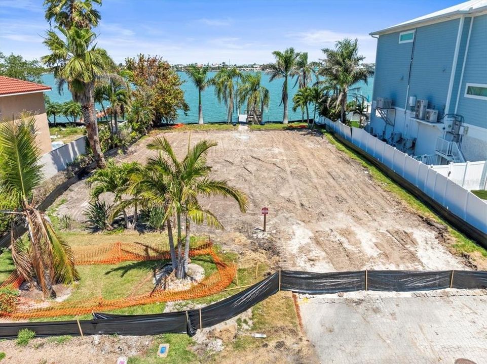 For Sale: $1,495,000 (0.23 acres)