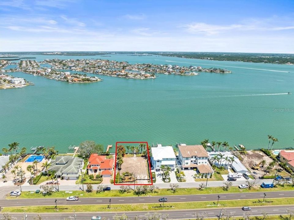 For Sale: $1,495,000 (0.23 acres)