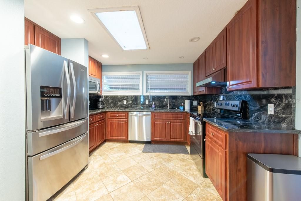 En Venta: $1,450,000 (9 camas, 7 baños, 5410 Pies cuadrados)