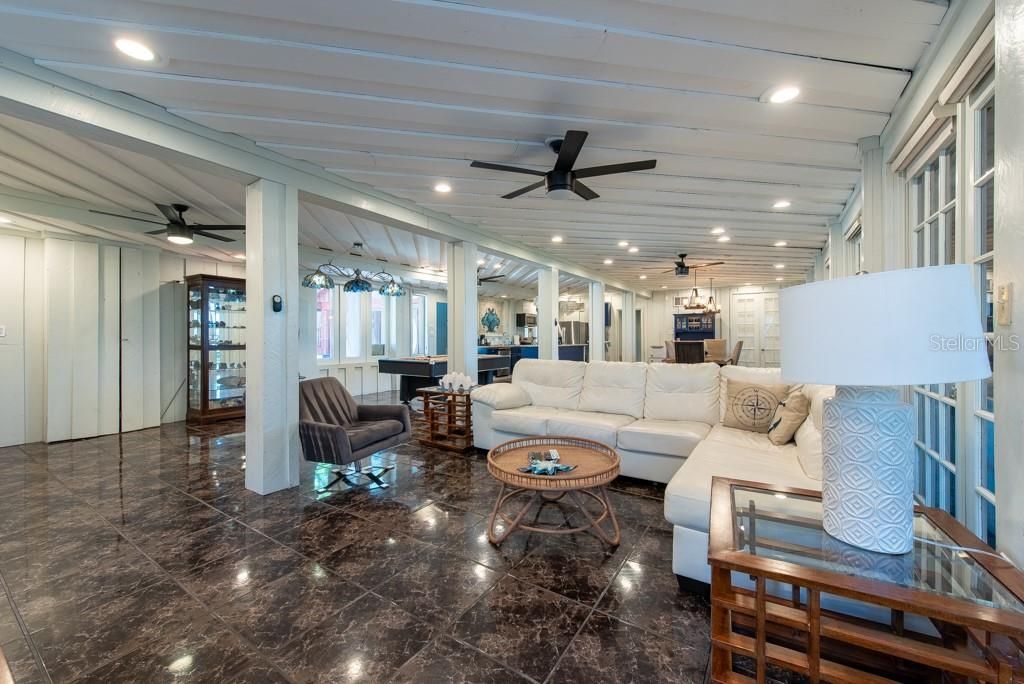 En Venta: $1,450,000 (9 camas, 7 baños, 5410 Pies cuadrados)