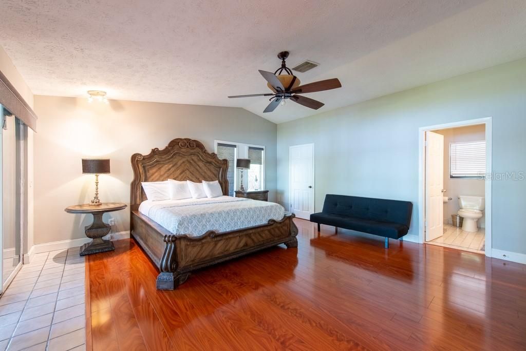 En Venta: $1,450,000 (9 camas, 7 baños, 5410 Pies cuadrados)