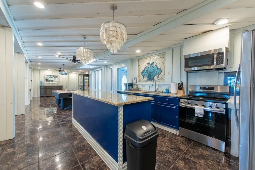 En Venta: $1,450,000 (9 camas, 7 baños, 5410 Pies cuadrados)