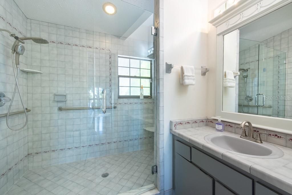 En Venta: $1,450,000 (9 camas, 7 baños, 5410 Pies cuadrados)