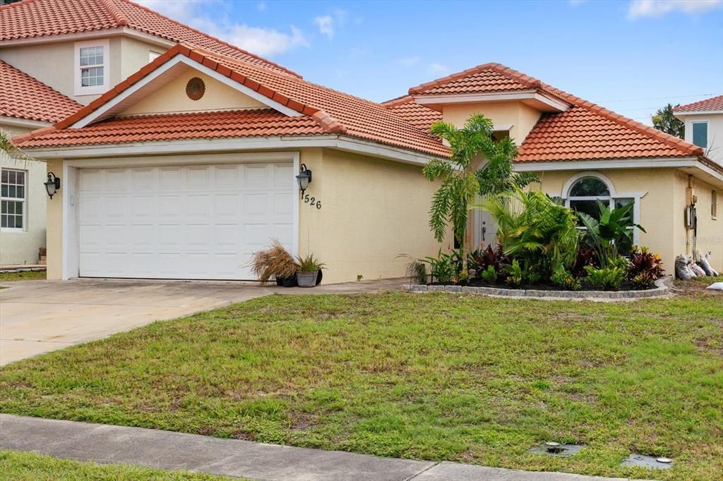 最近售出: $399,900 (3 贝兹, 2 浴室, 1438 平方英尺)