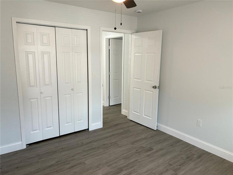 待售: $255,000 (3 贝兹, 2 浴室, 1322 平方英尺)