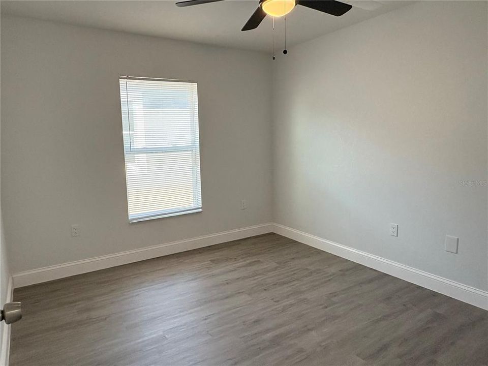 待售: $255,000 (3 贝兹, 2 浴室, 1322 平方英尺)