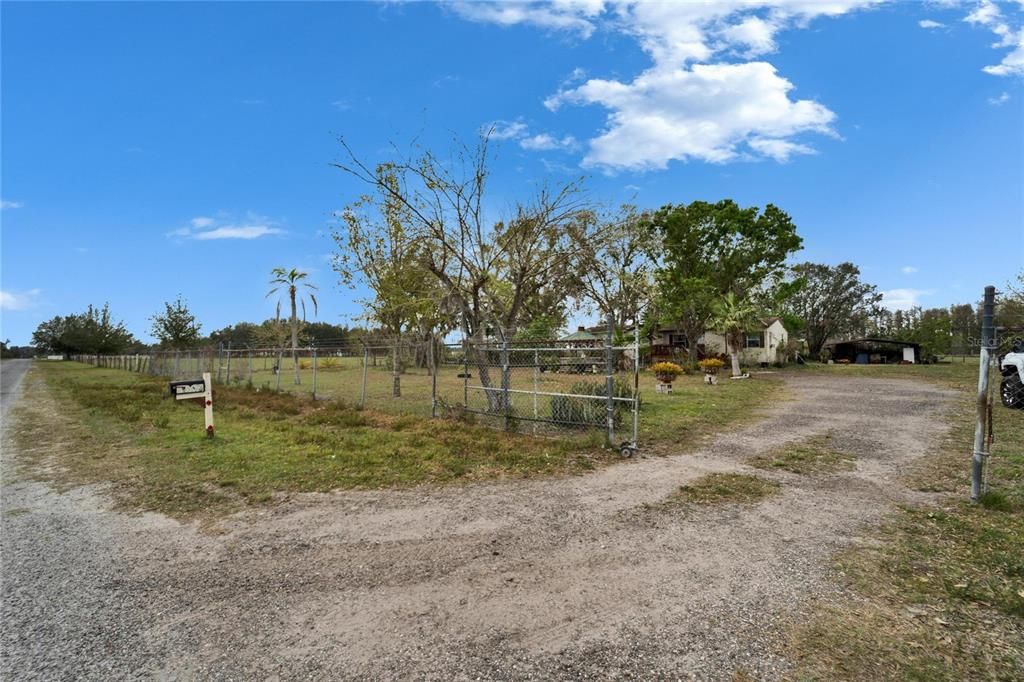 For Sale: $650,000 (3 beds, 2 baths, 1677 Square Feet)