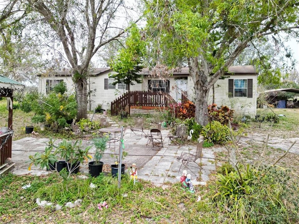 For Sale: $650,000 (3 beds, 2 baths, 1677 Square Feet)